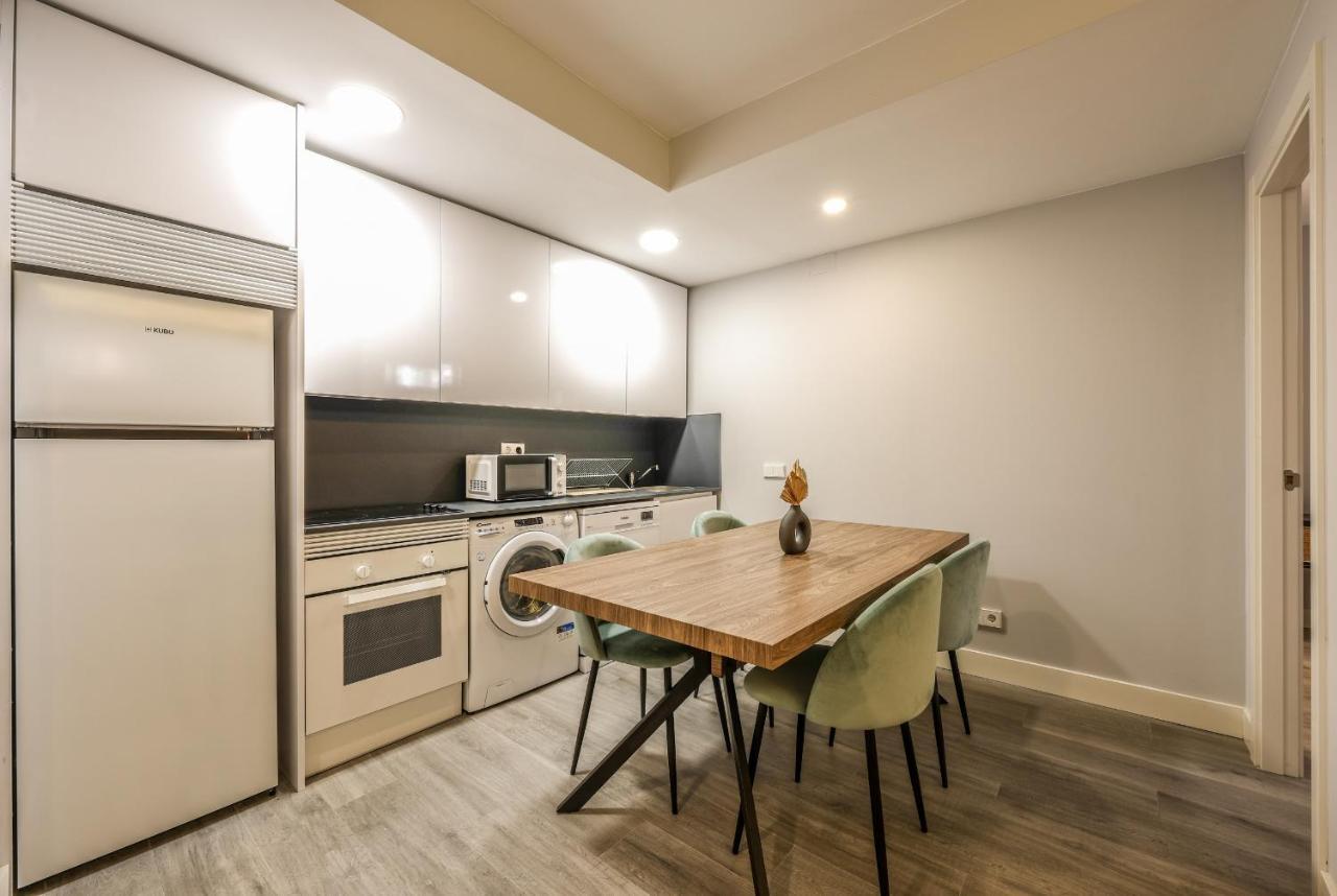 Apartamentos Reformados En Arturo Soria Madrid Luaran gambar