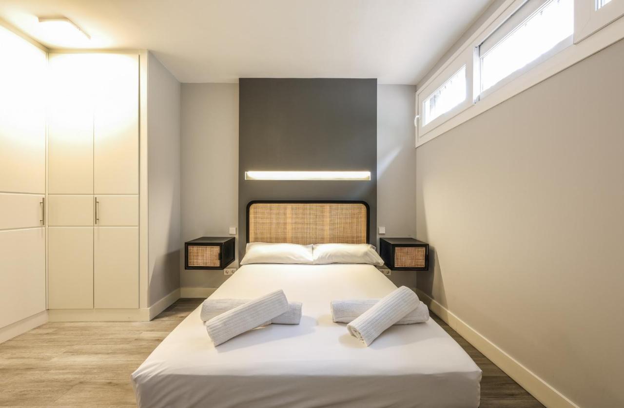 Apartamentos Reformados En Arturo Soria Madrid Luaran gambar