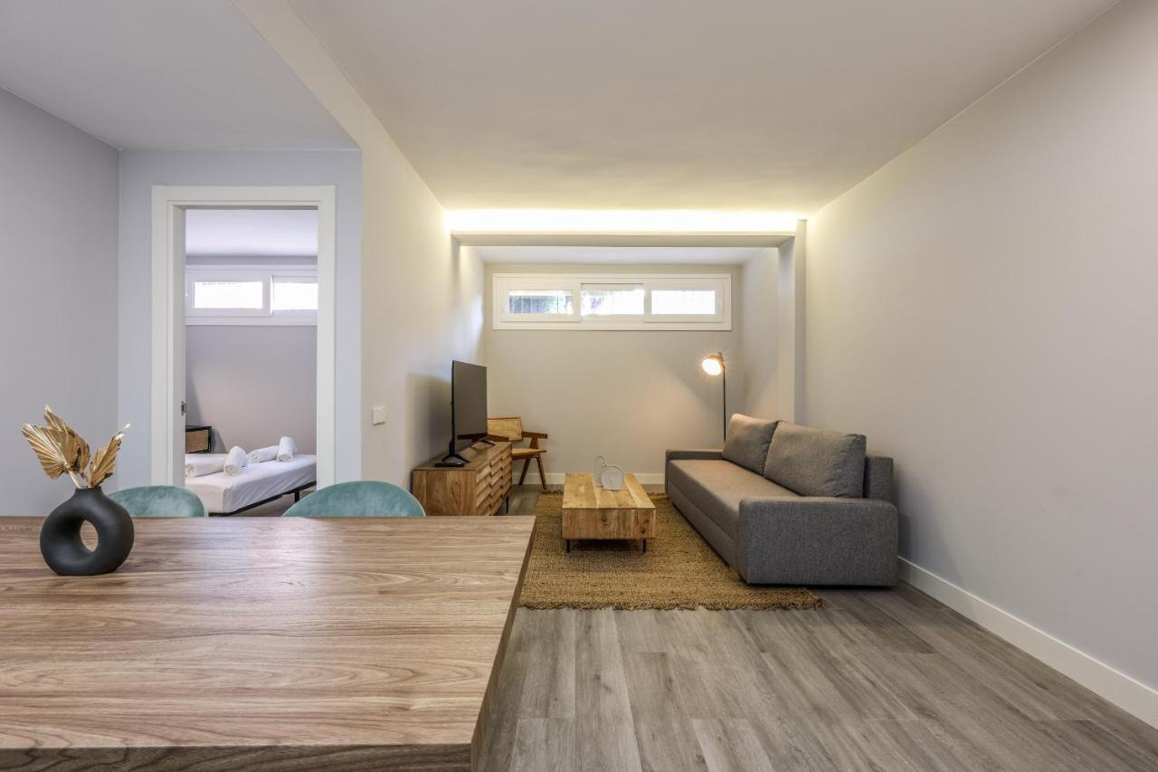 Apartamentos Reformados En Arturo Soria Madrid Luaran gambar