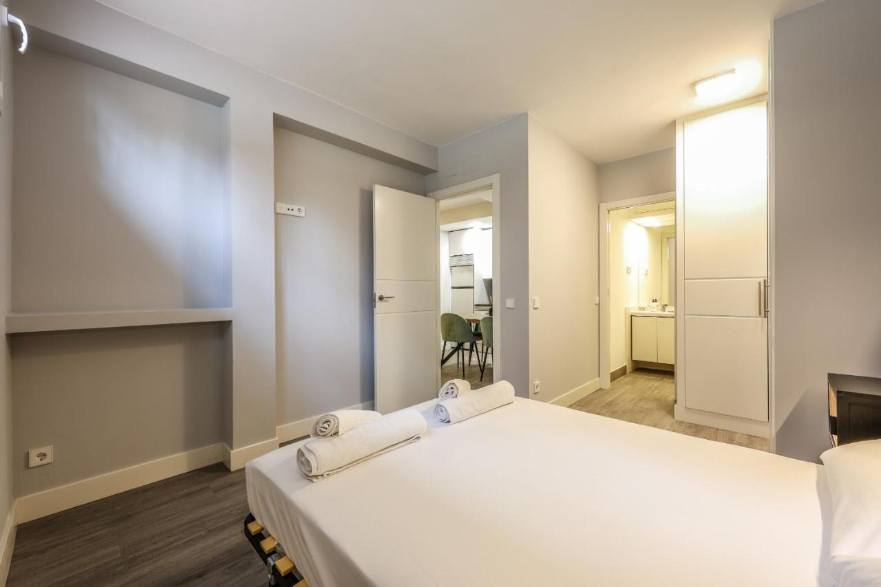 Apartamentos Reformados En Arturo Soria Madrid Luaran gambar