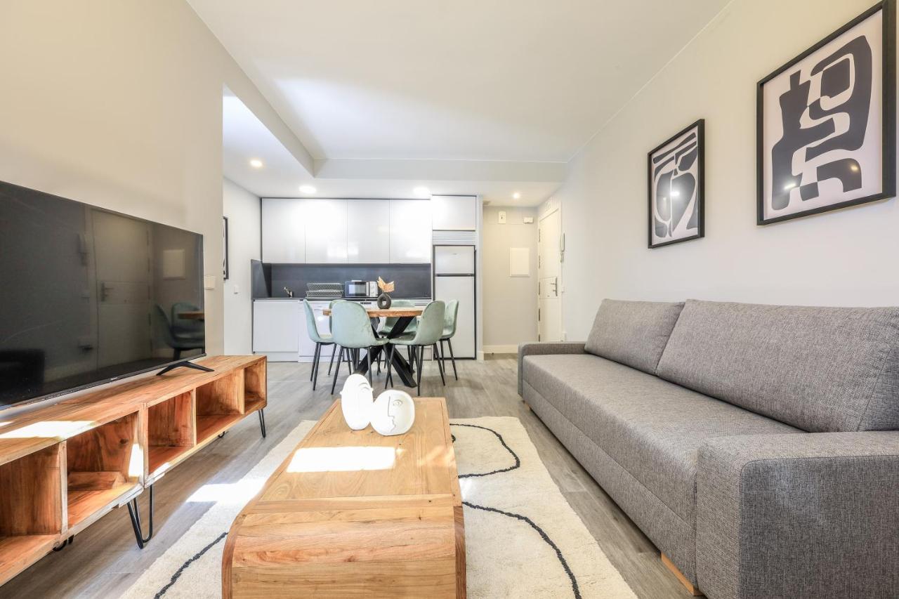 Apartamentos Reformados En Arturo Soria Madrid Luaran gambar